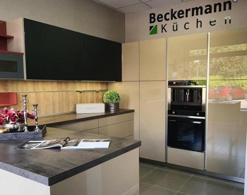 Смена экспозиции!! Немецкая кухня со скидкой 75%. фото