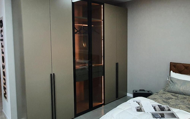 Смена экспозиции! Шкаф Trueggelmann! фото