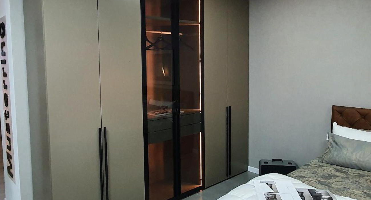 Смена экспозиции! Шкаф Trueggelmann! фото